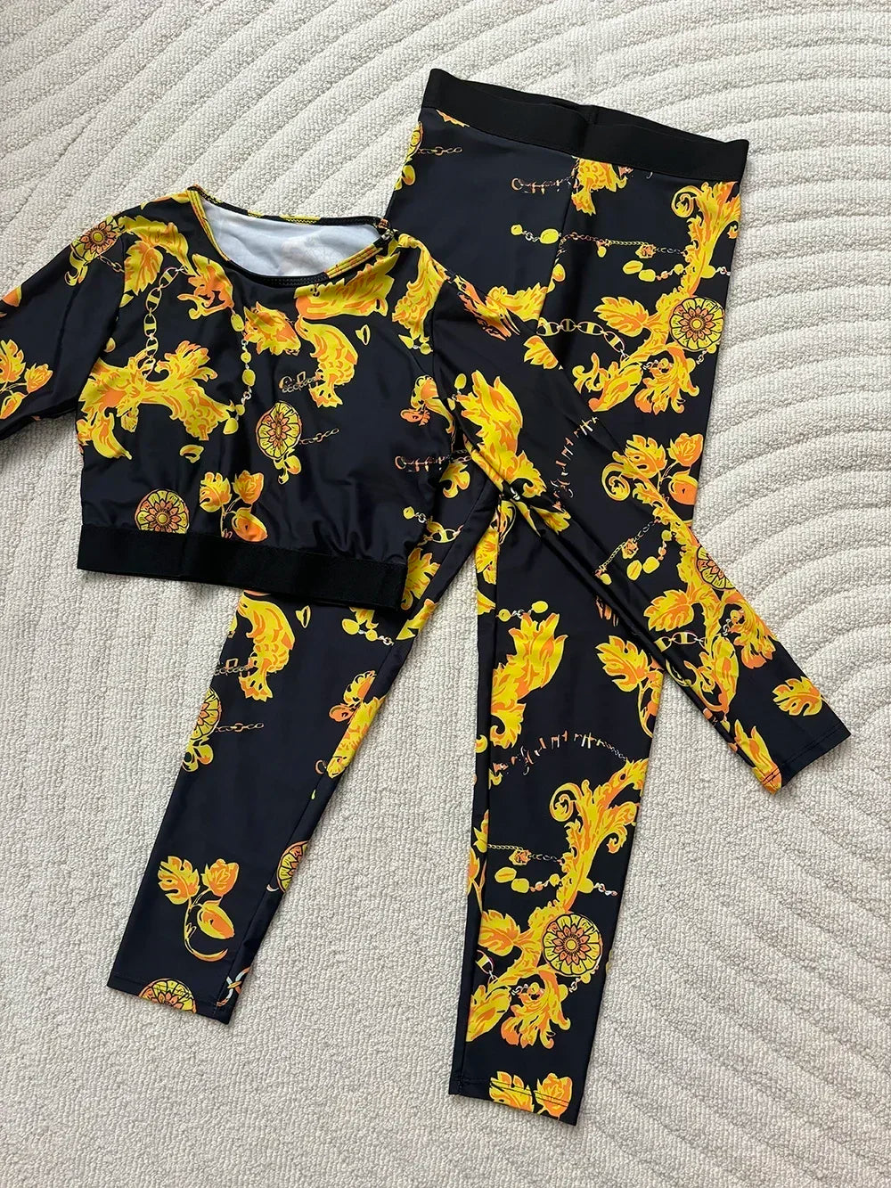 Luxury Design Women's Long Sleeved Swimsuit Sets White Retro Floral Print Yoga Sports Sets Fashion Brand Women's Body Suits