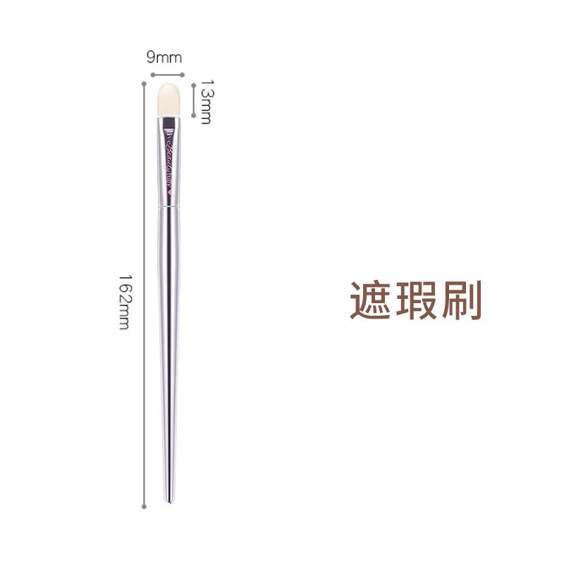 Silver High quality full functional Makeup brushes Foundation Powder Blusher Highlight Eyeshadow Flat eyebrow Make up brushes