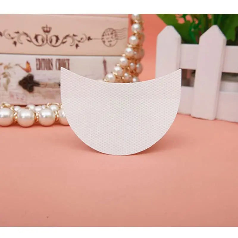 100PCS Eyeshadow Stickers Eyeshadow Tape For Eye Makeup Eyeshadow Shield Lint Free Eyeshadow Stencil Gel Pad Under Patches