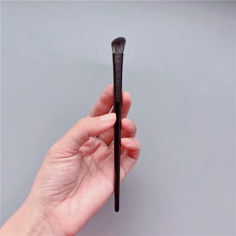LOYBJ Eyeshadow Makeup Brushes Soft Hair Professional Eye Contour Nose Shadow Brush Cosmetic Blending Shader Detail Make Up Tool
