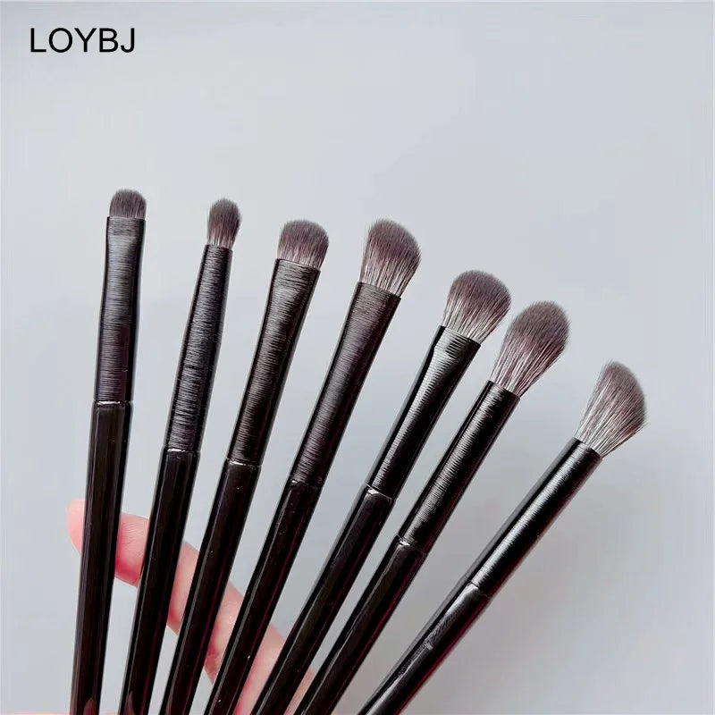 LOYBJ Eyeshadow Makeup Brushes Soft Hair Professional Eye Contour Nose Shadow Brush Cosmetic Blending Shader Detail Make Up Tool