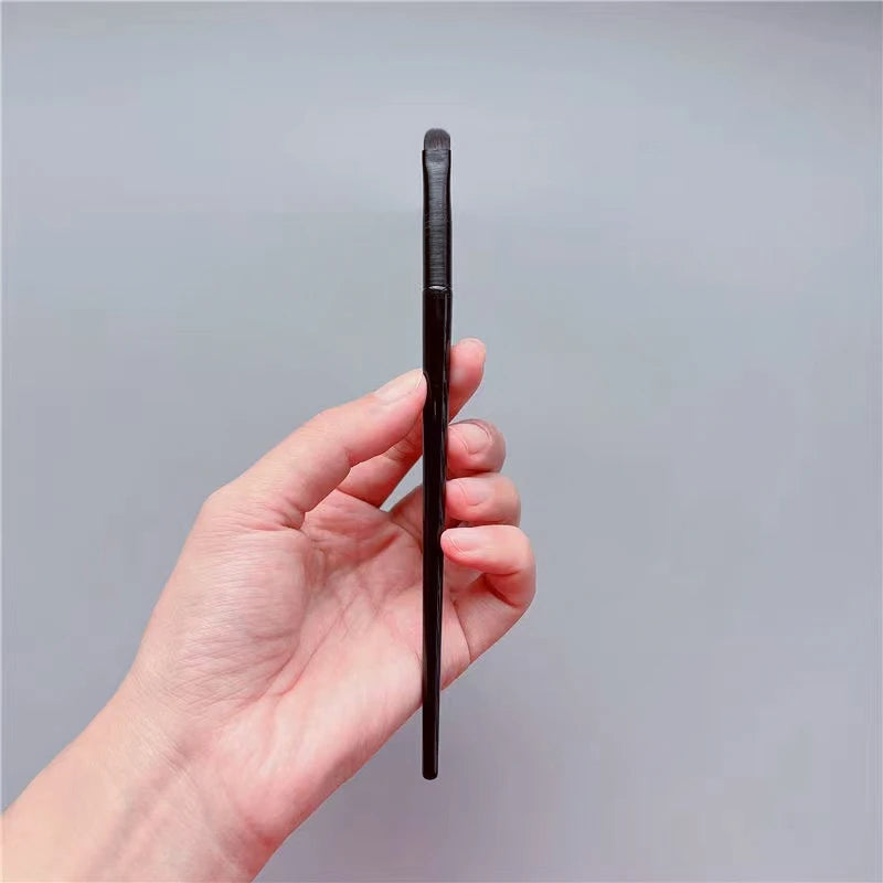 LOYBJ Eyeshadow Makeup Brushes Soft Hair Professional Eye Contour Nose Shadow Brush Cosmetic Blending Shader Detail Make Up Tool