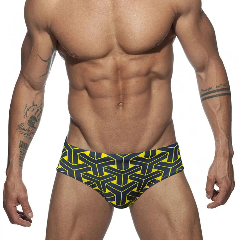 Sexy Swimsuit Printing Swimming Trunks Quick Dry Shorts Briefs Fashion Triangle Swim Trunks With Cup Low Waist Men's Swimwear
