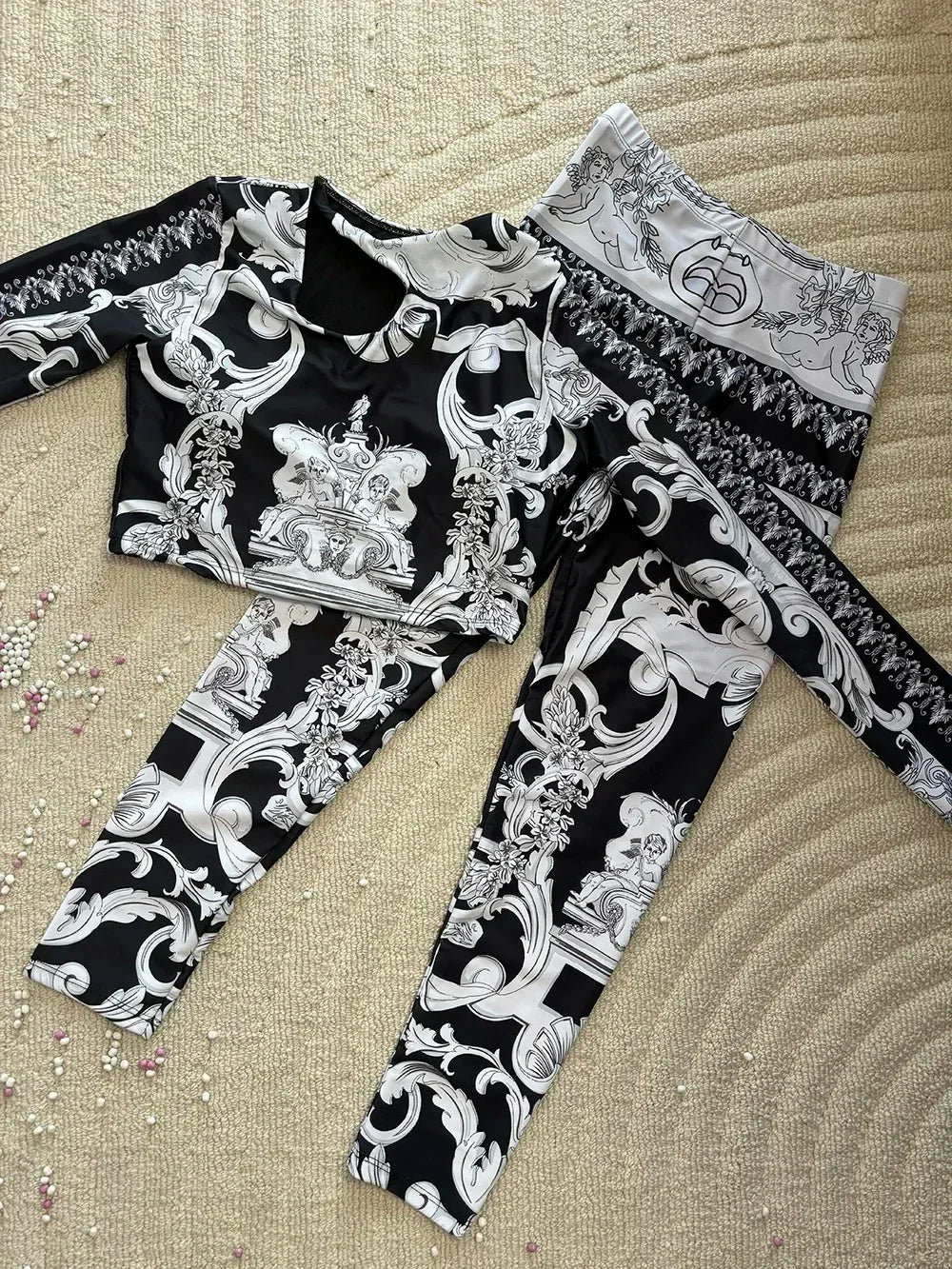 Luxury Design Women's Yoga Sport Sets Retro Print Lace Strapless Tank Tops Tight Pants Fashion Brand Women's Two-piece Swimsuits