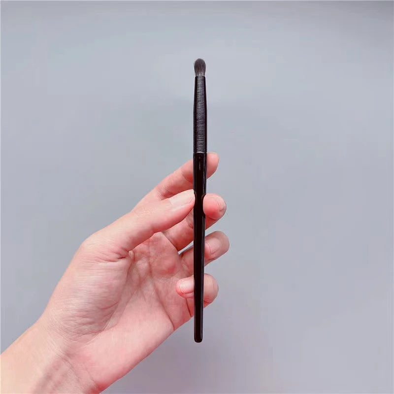 LOYBJ Eyeshadow Makeup Brushes Soft Hair Professional Eye Contour Nose Shadow Brush Cosmetic Blending Shader Detail Make Up Tool
