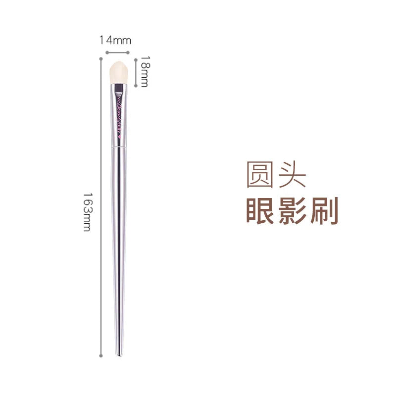Silver High quality full functional Makeup brushes Foundation Powder Blusher Highlight Eyeshadow Flat eyebrow Make up brushes
