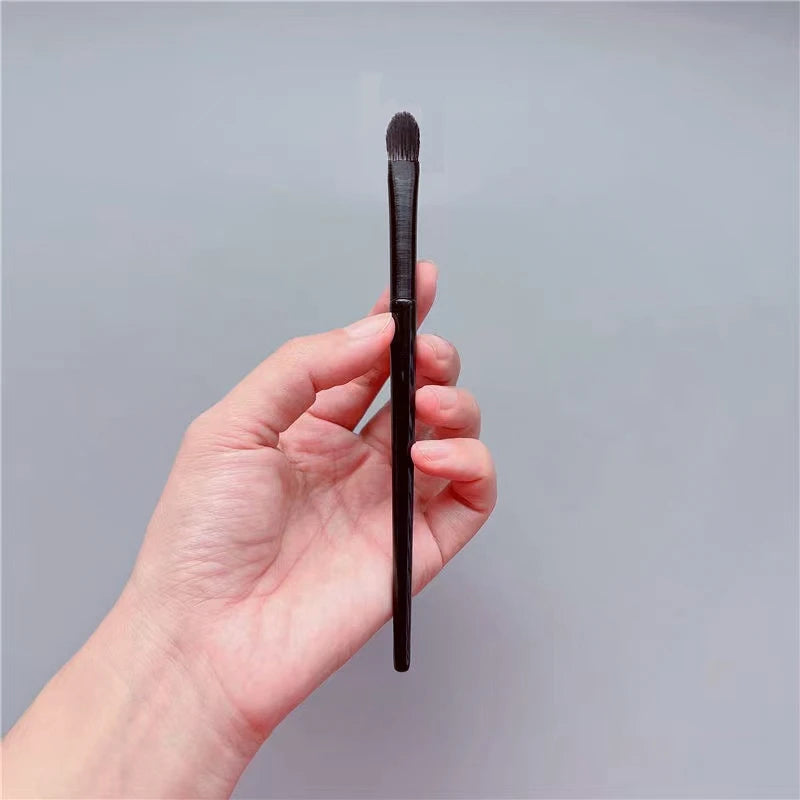 LOYBJ Eyeshadow Makeup Brushes Soft Hair Professional Eye Contour Nose Shadow Brush Cosmetic Blending Shader Detail Make Up Tool